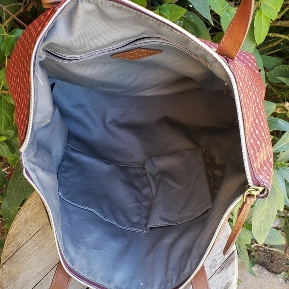 Beautiful‎ Fossil tote - Picture 5 of 7